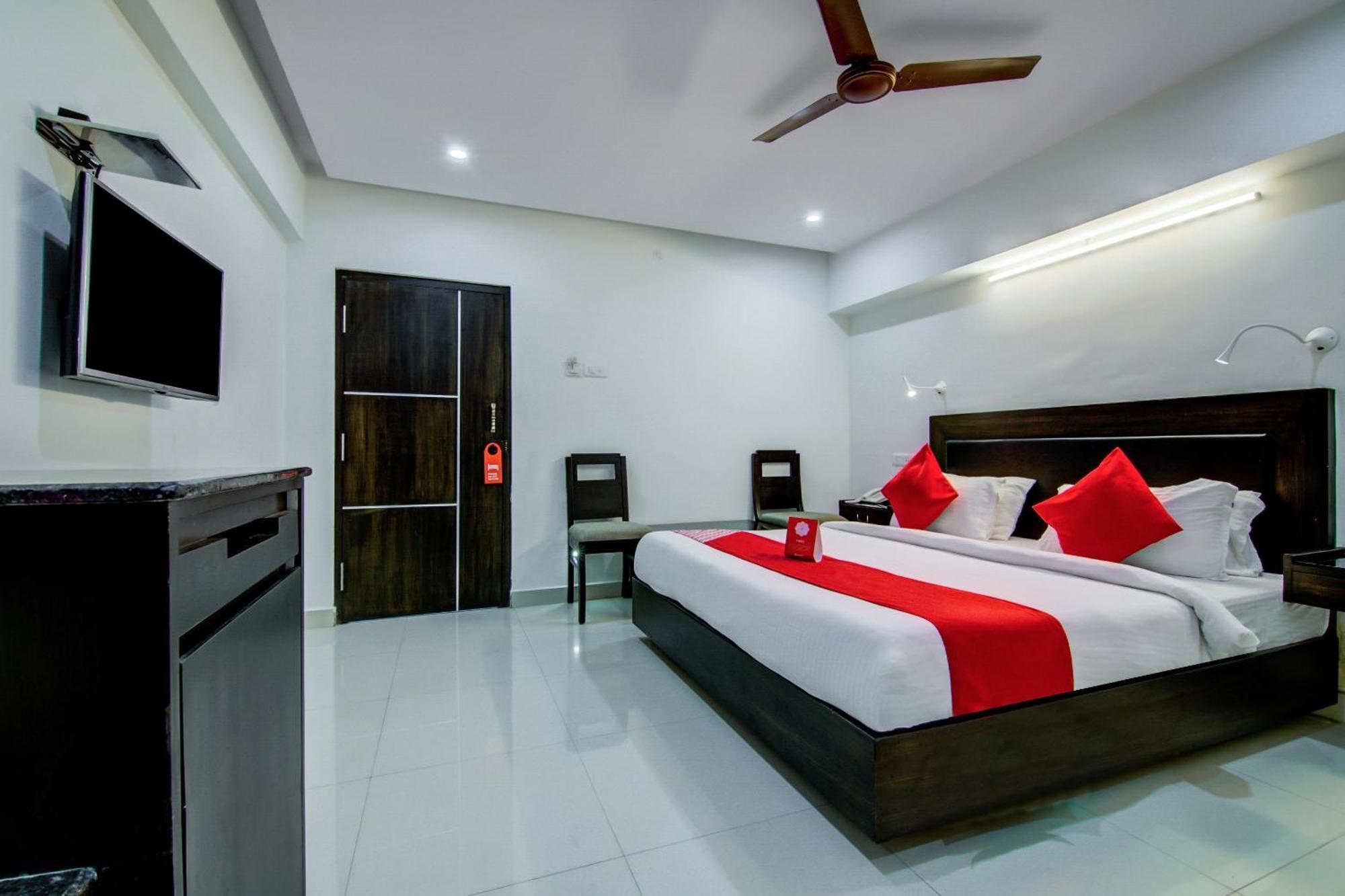Super Collection O Ramachandra Residency Kurmannapalem Buitenkant foto
