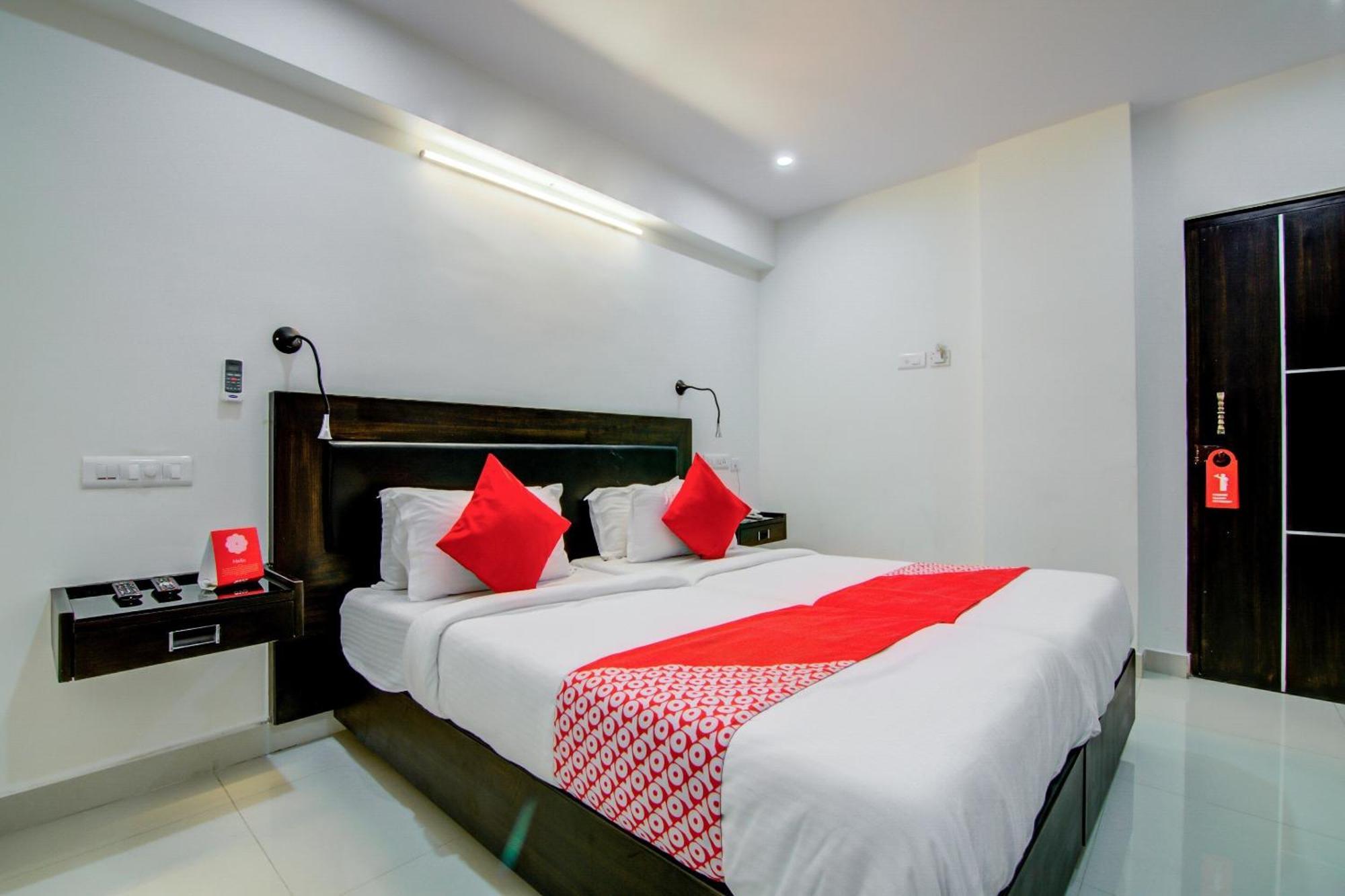 Super Collection O Ramachandra Residency Kurmannapalem Buitenkant foto