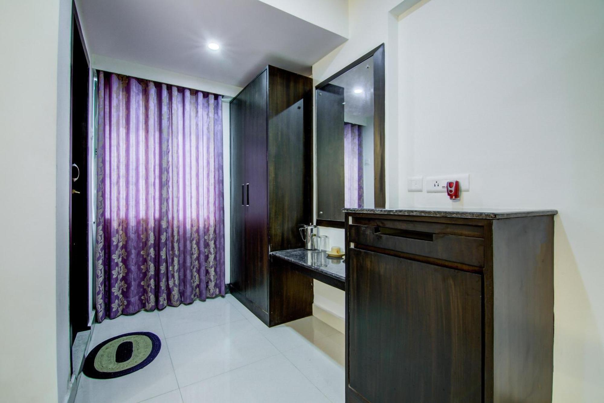 Super Collection O Ramachandra Residency Kurmannapalem Buitenkant foto