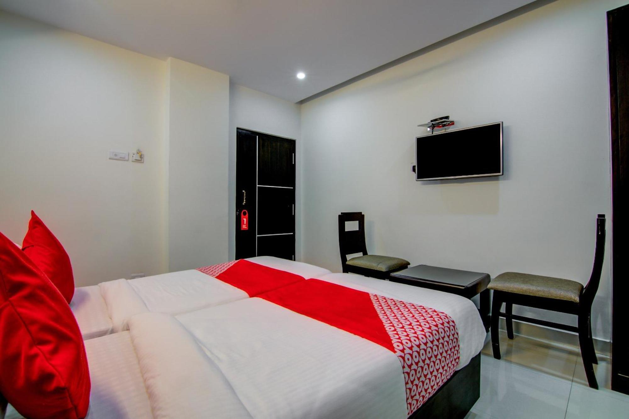 Super Collection O Ramachandra Residency Kurmannapalem Buitenkant foto