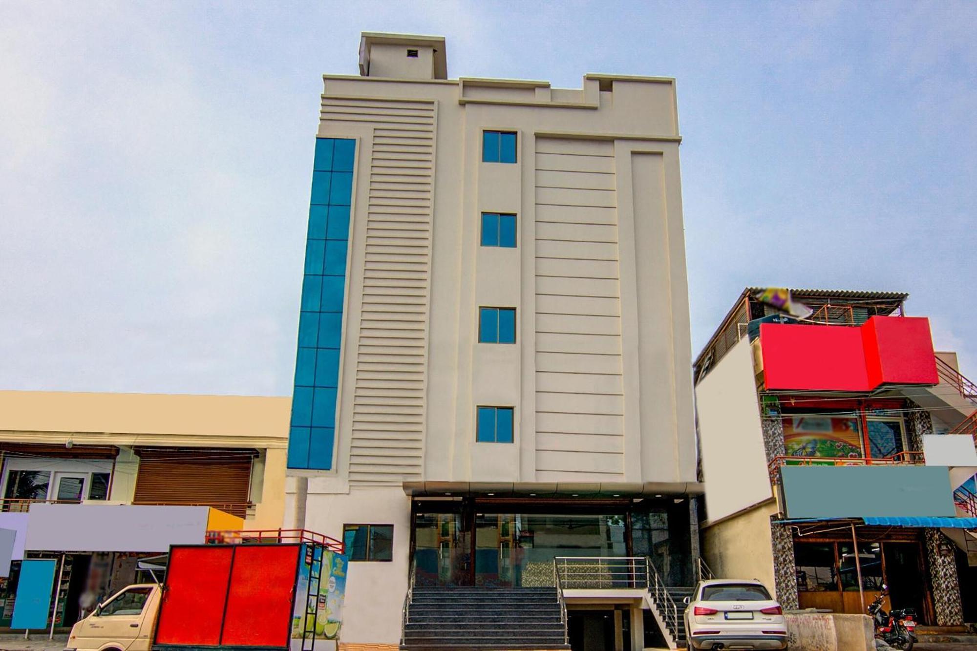 Super Collection O Ramachandra Residency Kurmannapalem Buitenkant foto